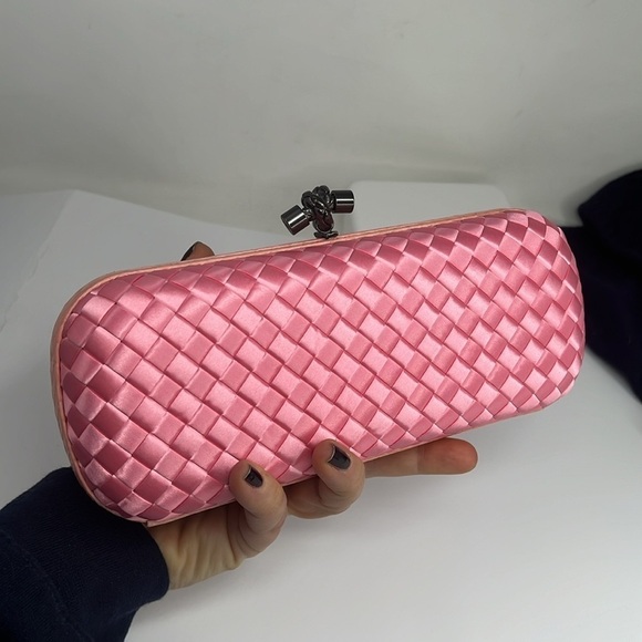 Bottega Veneta Pink Intrecciato Long Knot Clutch Bag Silk Snakeskin - Perfect - Picture 2 of 15